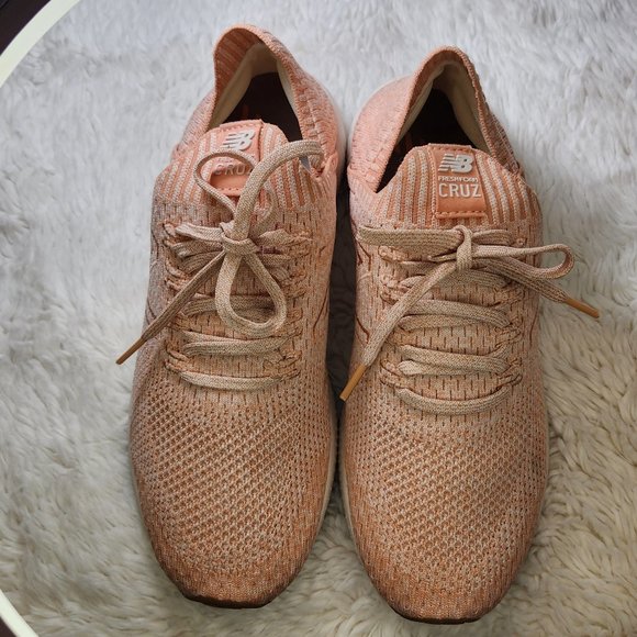 New Balance Fresh Foam CRUZ Sockfit Flyknit Pink Women's Running Shoes Sz 9.5 - Picture 3 of 11